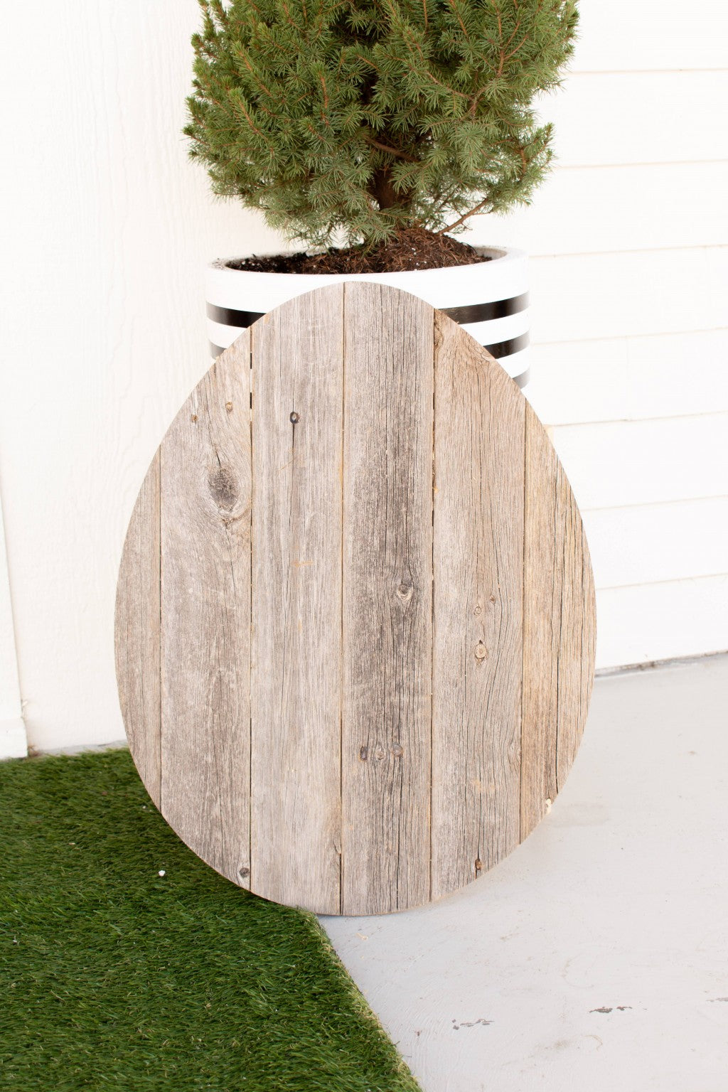 Rustic Farmhouse Gray Wooden Large Egg | 14