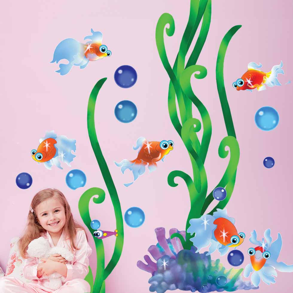 Fish & Seaweed Wall Decals Installed in Girls Room