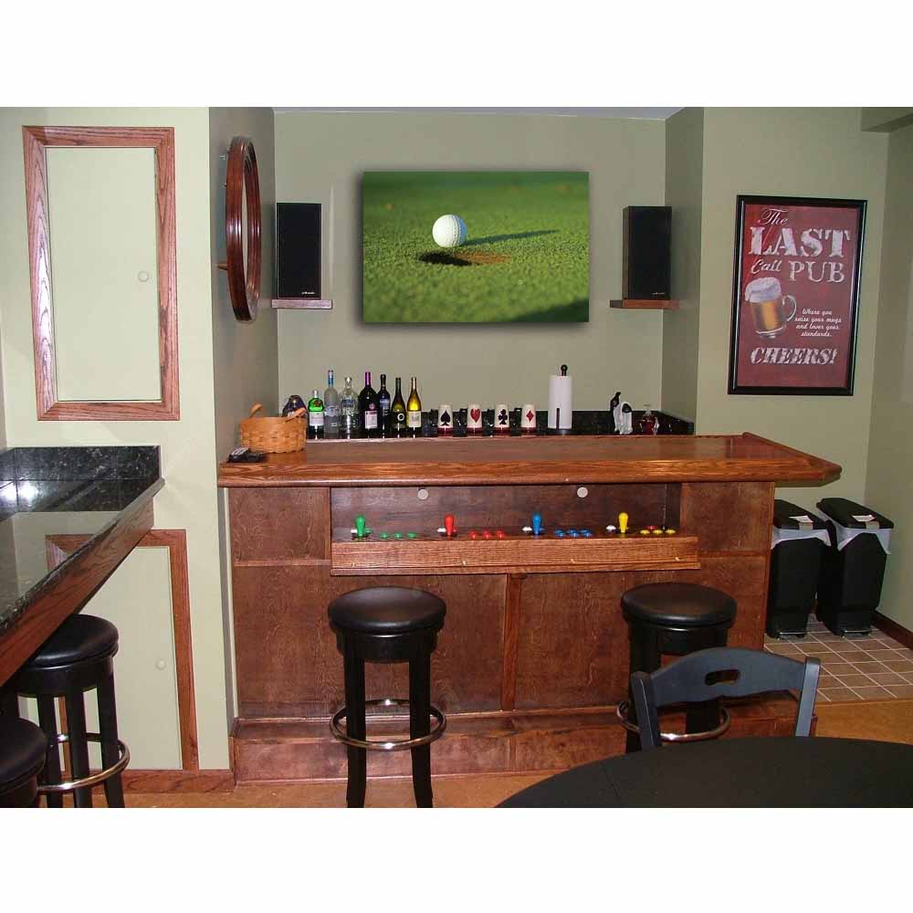 Lag Putt Canvas Print Installed | Wallhogs